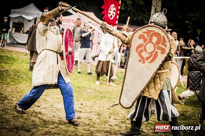 Zdjęcie w galerii na portalu naszraciborz.pl: Gród zamiast samej bramy. Inwestycja pod Oborą ma kosztować 200 tys. zł  wiadomości z regionu