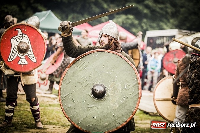 Zdjęcie w galerii na portalu naszraciborz.pl: Gród zamiast samej bramy. Inwestycja pod Oborą ma kosztować 200 tys. zł  wiadomości z regionu