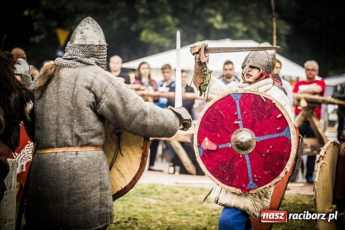 Zdjęcie w galerii na portalu naszraciborz.pl: Gród zamiast samej bramy. Inwestycja pod Oborą ma kosztować 200 tys. zł  wiadomości z regionu