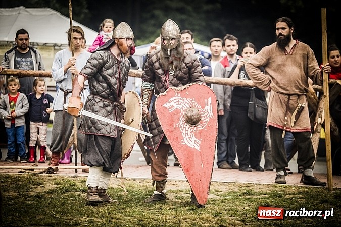 Zdjęcie w galerii na portalu naszraciborz.pl: Gród zamiast samej bramy. Inwestycja pod Oborą ma kosztować 200 tys. zł  wiadomości z regionu