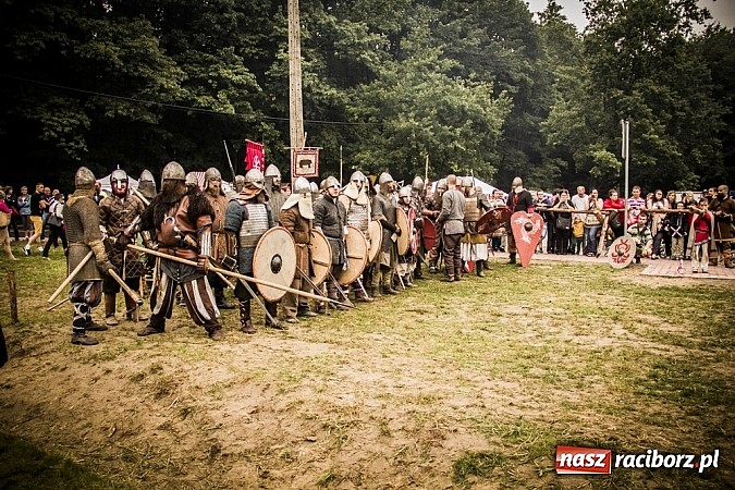 Zdjęcie w galerii na portalu naszraciborz.pl: Gród zamiast samej bramy. Inwestycja pod Oborą ma kosztować 200 tys. zł  wiadomości z regionu