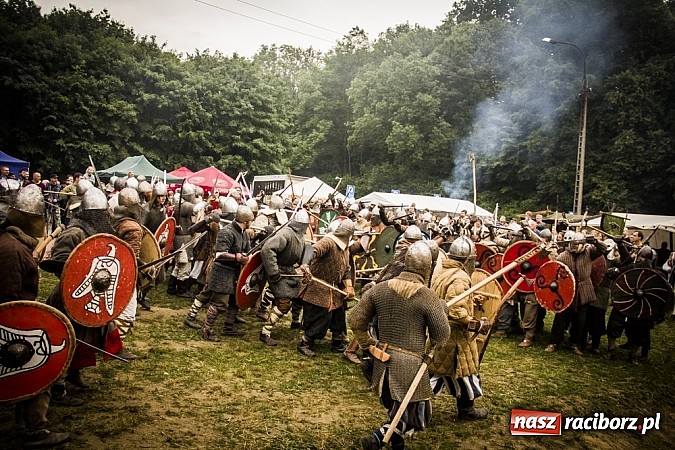 Zdjęcie w galerii na portalu naszraciborz.pl: Gród zamiast samej bramy. Inwestycja pod Oborą ma kosztować 200 tys. zł  wiadomości z regionu