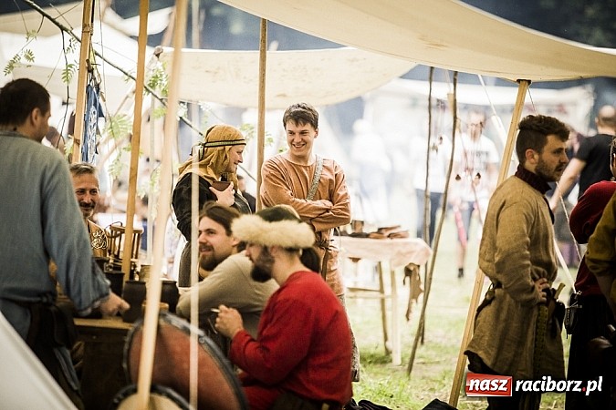 Zdjęcie w galerii na portalu naszraciborz.pl: Gród zamiast samej bramy. Inwestycja pod Oborą ma kosztować 200 tys. zł  wiadomości z regionu