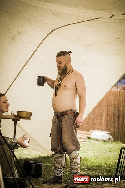 Zdjęcie w galerii na portalu naszraciborz.pl: Gród zamiast samej bramy. Inwestycja pod Oborą ma kosztować 200 tys. zł  wiadomości z regionu