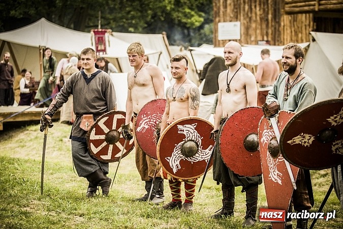 Zdjęcie w galerii na portalu naszraciborz.pl: Gród zamiast samej bramy. Inwestycja pod Oborą ma kosztować 200 tys. zł  wiadomości z regionu