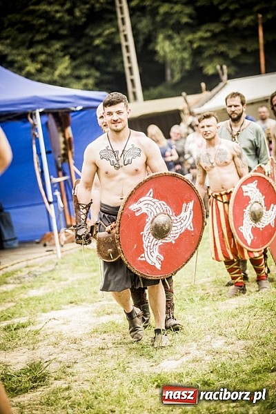 Zdjęcie w galerii na portalu naszraciborz.pl: Gród zamiast samej bramy. Inwestycja pod Oborą ma kosztować 200 tys. zł  wiadomości z regionu