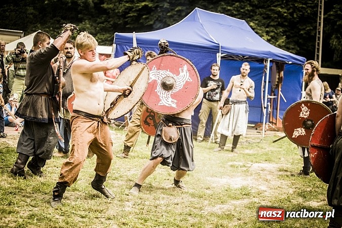 Zdjęcie w galerii na portalu naszraciborz.pl: Gród zamiast samej bramy. Inwestycja pod Oborą ma kosztować 200 tys. zł  wiadomości z regionu