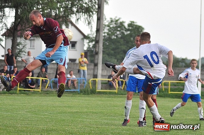Zdjęcie w galerii na portalu naszraciborz.pl: Strzelec Rzuchów awansował do A klasy wiadomości z regionu