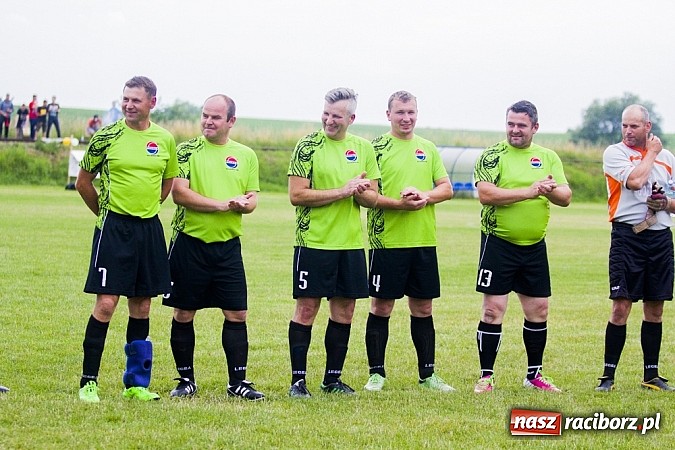 Zdjęcie w galerii na portalu naszraciborz.pl: Cyprzanów: Pożegnania z piłką nadszedł czas. Wilhelm Chory zakończył karierę wiadomości z regionu