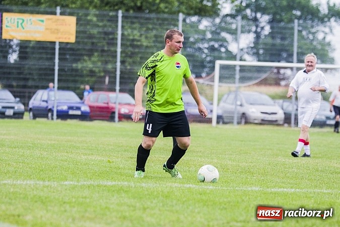 Zdjęcie w galerii na portalu naszraciborz.pl: Cyprzanów: Pożegnania z piłką nadszedł czas. Wilhelm Chory zakończył karierę wiadomości z regionu