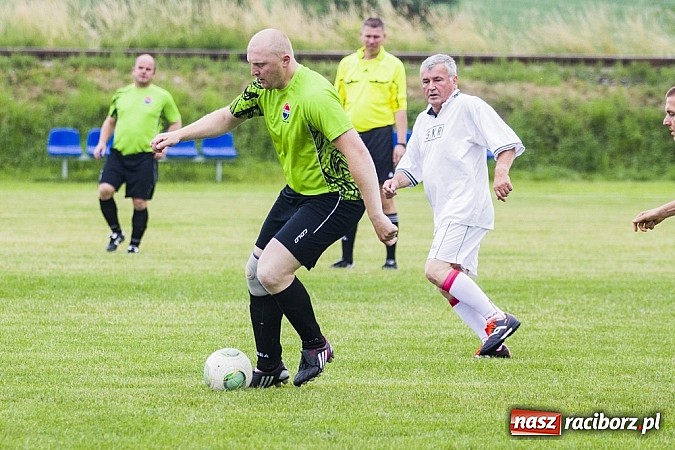 Zdjęcie w galerii na portalu naszraciborz.pl: Cyprzanów: Pożegnania z piłką nadszedł czas. Wilhelm Chory zakończył karierę wiadomości z regionu