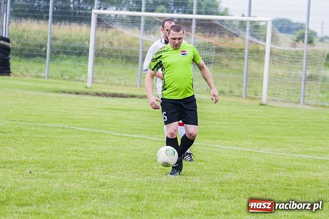 Zdjęcie w galerii na portalu naszraciborz.pl: Cyprzanów: Pożegnania z piłką nadszedł czas. Wilhelm Chory zakończył karierę wiadomości z regionu