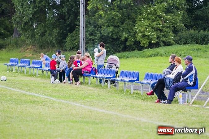 Zdjęcie w galerii na portalu naszraciborz.pl: Cyprzanów: Pożegnania z piłką nadszedł czas. Wilhelm Chory zakończył karierę wiadomości z regionu