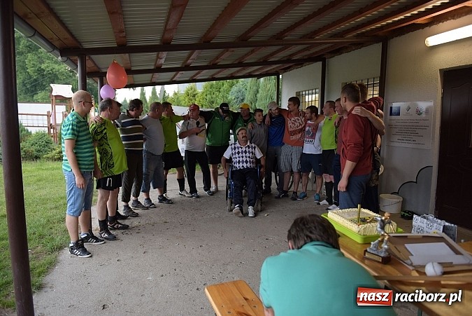 Zdjęcie w galerii na portalu naszraciborz.pl: Cyprzanów: Pożegnania z piłką nadszedł czas. Wilhelm Chory zakończył karierę wiadomości z regionu