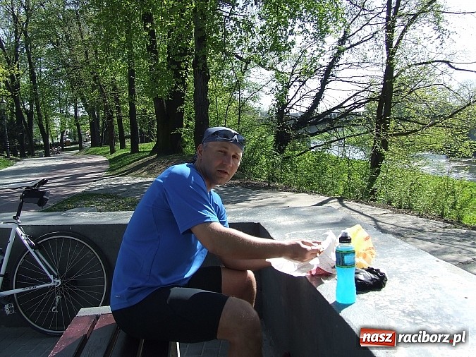 Zdjęcie w galerii na portalu naszraciborz.pl: Twardziel na dwóch kółkach - Jan Surga wyrusza w nową podróż wiadomości z regionu