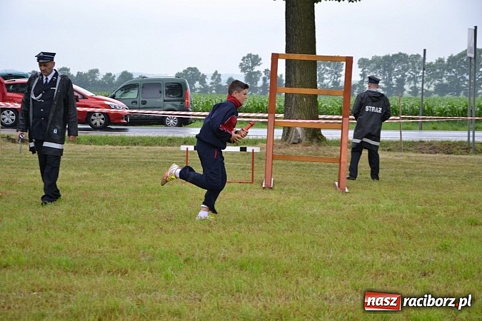 Zdjęcie w galerii na portalu naszraciborz.pl: Zawody Sportowo-Pożarnicze o Puchar Wójta Gminy Krzyżanowice. Roszków powtórzył sukces wiadomości z regionu