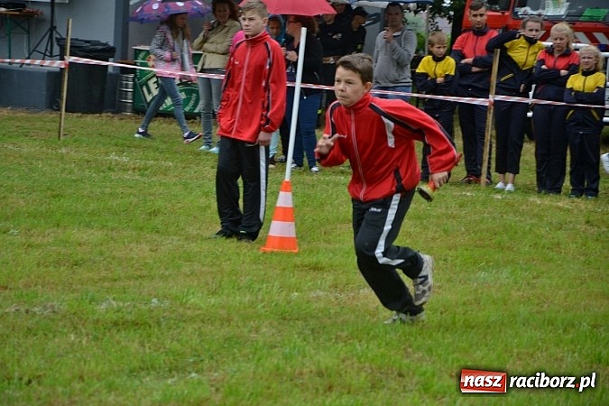 Zdjęcie w galerii na portalu naszraciborz.pl: Zawody Sportowo-Pożarnicze o Puchar Wójta Gminy Krzyżanowice. Roszków powtórzył sukces wiadomości z regionu