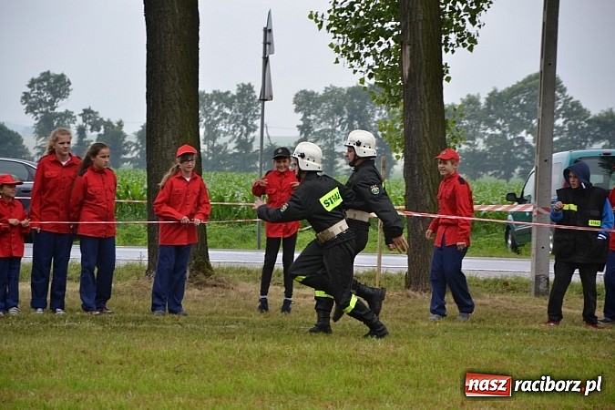Zdjęcie w galerii na portalu naszraciborz.pl: Zawody Sportowo-Pożarnicze o Puchar Wójta Gminy Krzyżanowice. Roszków powtórzył sukces wiadomości z regionu