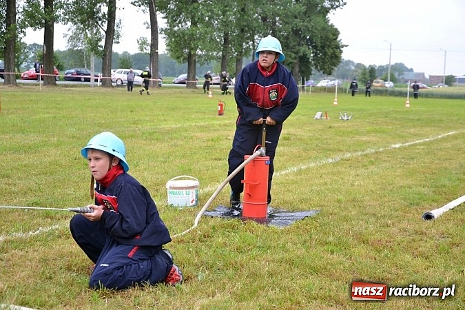 Zdjęcie w galerii na portalu naszraciborz.pl: Zawody Sportowo-Pożarnicze o Puchar Wójta Gminy Krzyżanowice. Roszków powtórzył sukces wiadomości z regionu