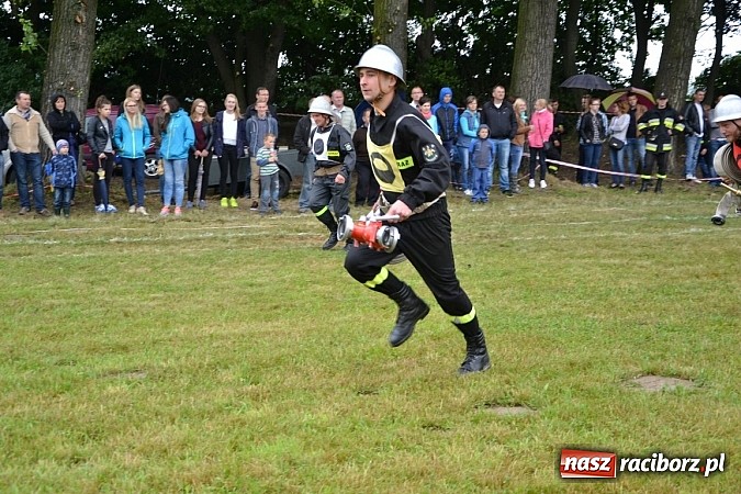Zdjęcie w galerii na portalu naszraciborz.pl: Zawody Sportowo-Pożarnicze o Puchar Wójta Gminy Krzyżanowice. Roszków powtórzył sukces wiadomości z regionu