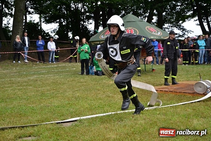 Zdjęcie w galerii na portalu naszraciborz.pl: Zawody Sportowo-Pożarnicze o Puchar Wójta Gminy Krzyżanowice. Roszków powtórzył sukces wiadomości z regionu