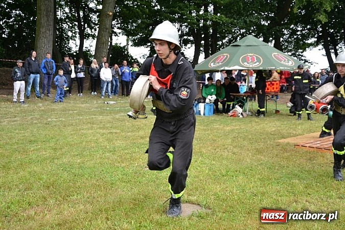 Zdjęcie w galerii na portalu naszraciborz.pl: Zawody Sportowo-Pożarnicze o Puchar Wójta Gminy Krzyżanowice. Roszków powtórzył sukces wiadomości z regionu