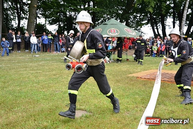 Zdjęcie w galerii na portalu naszraciborz.pl: Zawody Sportowo-Pożarnicze o Puchar Wójta Gminy Krzyżanowice. Roszków powtórzył sukces wiadomości z regionu