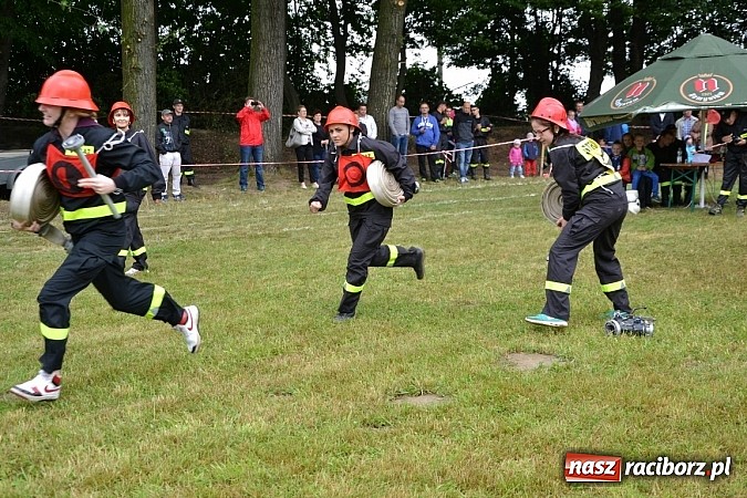 Zdjęcie w galerii na portalu naszraciborz.pl: Zawody Sportowo-Pożarnicze o Puchar Wójta Gminy Krzyżanowice. Roszków powtórzył sukces wiadomości z regionu