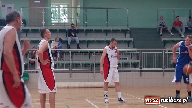 Zdjęcie w galerii na portalu naszraciborz.pl: Koszykówka. Czarodzieje z Dywyty wiadomości z regionu
