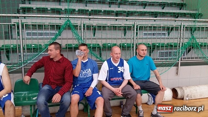 Zdjęcie w galerii na portalu naszraciborz.pl: Koszykówka. Czarodzieje z Dywyty wiadomości z regionu