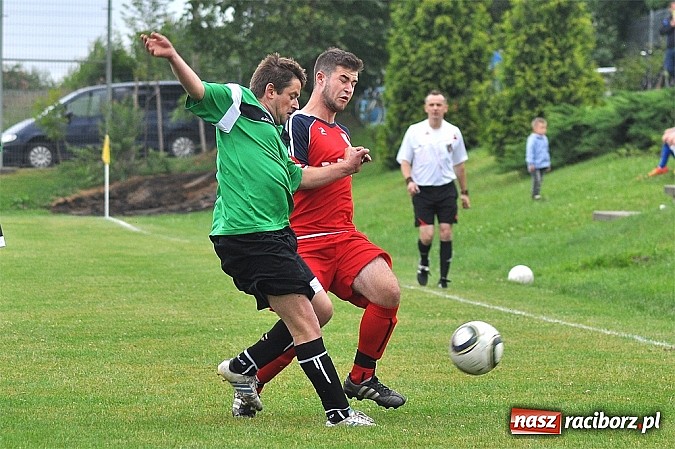 Zdjęcie w galerii na portalu naszraciborz.pl: Unia Racibórz z pucharem prezydenta wiadomości z regionu