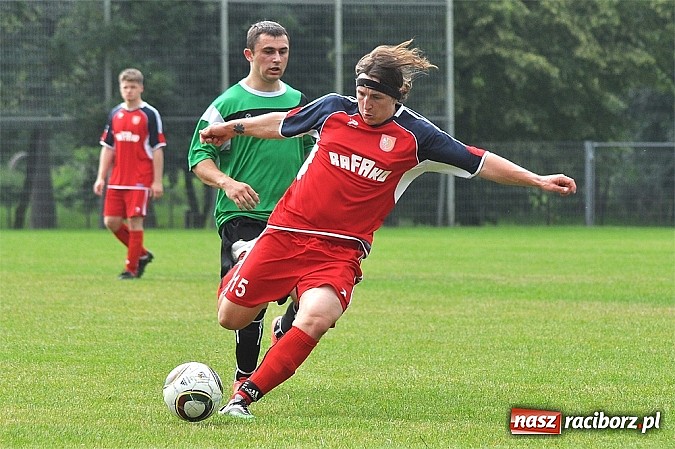 Zdjęcie w galerii na portalu naszraciborz.pl: Unia Racibórz z pucharem prezydenta wiadomości z regionu