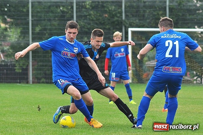 Zdjęcie w galerii na portalu naszraciborz.pl: Unia Racibórz z pucharem prezydenta wiadomości z regionu
