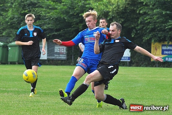 Zdjęcie w galerii na portalu naszraciborz.pl: Unia Racibórz z pucharem prezydenta wiadomości z regionu