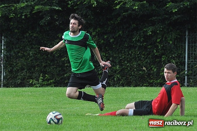 Zdjęcie w galerii na portalu naszraciborz.pl: Unia Racibórz z pucharem prezydenta wiadomości z regionu