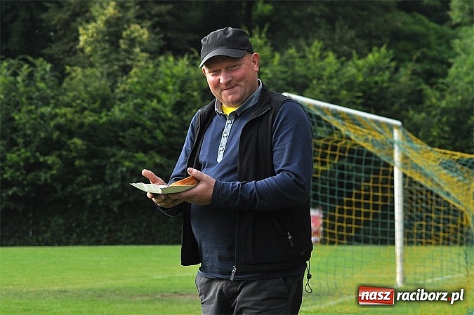 Zdjęcie w galerii na portalu naszraciborz.pl: Unia Racibórz z pucharem prezydenta wiadomości z regionu