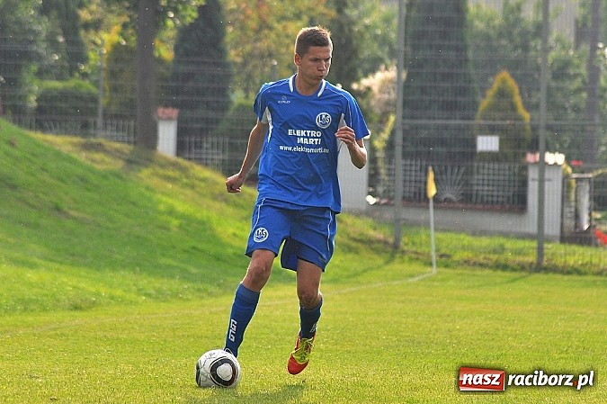 Zdjęcie w galerii na portalu naszraciborz.pl: Unia Racibórz z pucharem prezydenta wiadomości z regionu