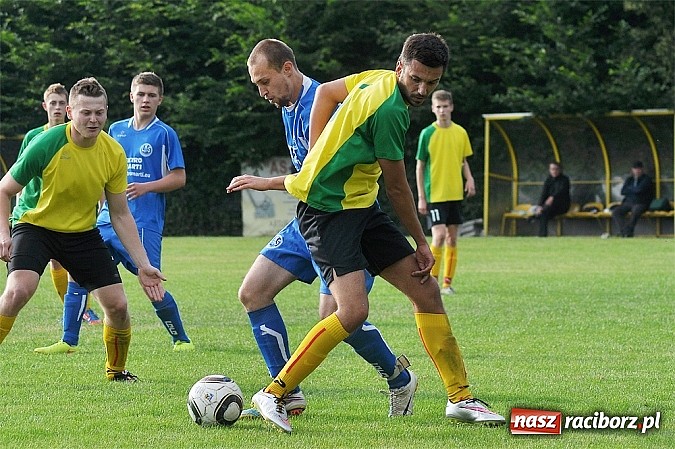 Zdjęcie w galerii na portalu naszraciborz.pl: Unia Racibórz z pucharem prezydenta wiadomości z regionu