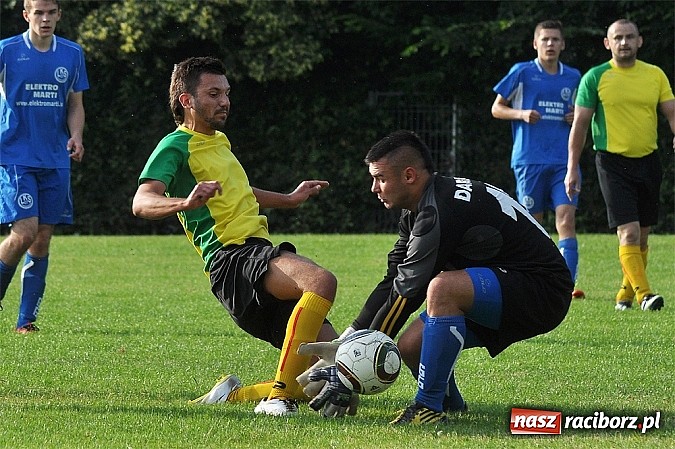 Zdjęcie w galerii na portalu naszraciborz.pl: Unia Racibórz z pucharem prezydenta wiadomości z regionu