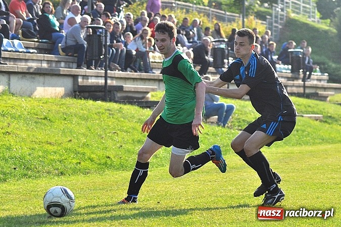 Zdjęcie w galerii na portalu naszraciborz.pl: Unia Racibórz z pucharem prezydenta wiadomości z regionu