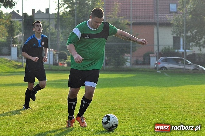 Zdjęcie w galerii na portalu naszraciborz.pl: Unia Racibórz z pucharem prezydenta wiadomości z regionu