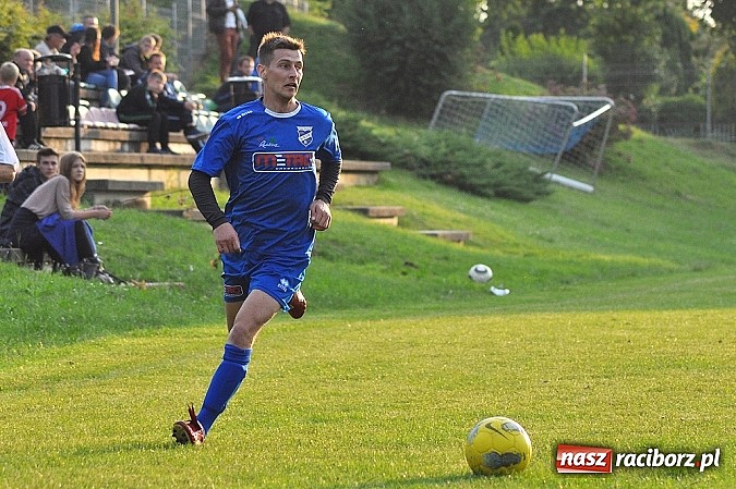 Zdjęcie w galerii na portalu naszraciborz.pl: Unia Racibórz z pucharem prezydenta wiadomości z regionu