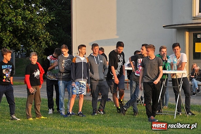 Zdjęcie w galerii na portalu naszraciborz.pl: Unia Racibórz z pucharem prezydenta wiadomości z regionu