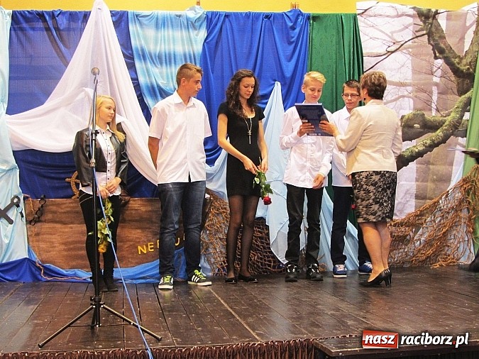 Zdjęcie w galerii na portalu naszraciborz.pl: Uroczyste zakończenie roku szkolnego w Zespole Szk&oacute;ł w Krzanowicach wiadomości z regionu