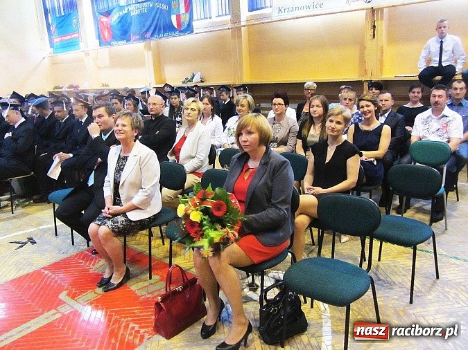Zdjęcie w galerii na portalu naszraciborz.pl: Uroczyste zakończenie roku szkolnego w Zespole Szk&oacute;ł w Krzanowicach wiadomości z regionu