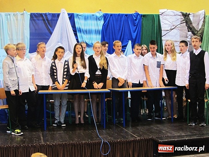 Zdjęcie w galerii na portalu naszraciborz.pl: Uroczyste zakończenie roku szkolnego w Zespole Szk&oacute;ł w Krzanowicach wiadomości z regionu