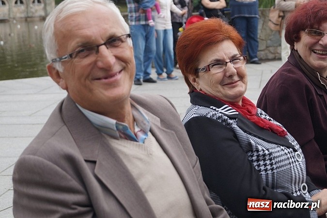 Zdjęcie w galerii na portalu naszraciborz.pl: Perspektywa i Młodzieżowa Orkiestra RCK rozpoczęły cykl koncertów w Parku Roth  wiadomości z regionu