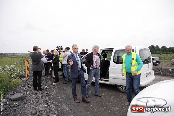 Zdjęcie w galerii na portalu naszraciborz.pl: Zbiornik Racibórz. W 2018 roku przecięcie wstęgi wiadomości z regionu