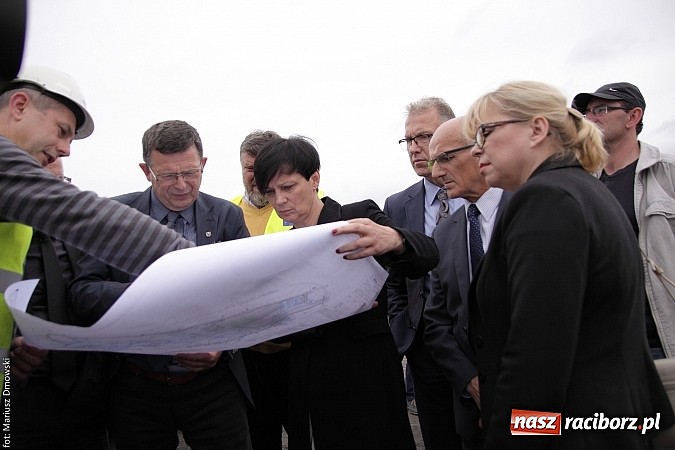 Zdjęcie w galerii na portalu naszraciborz.pl: Zbiornik Racibórz. W 2018 roku przecięcie wstęgi wiadomości z regionu