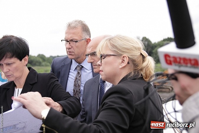 Zdjęcie w galerii na portalu naszraciborz.pl: Zbiornik Racibórz. W 2018 roku przecięcie wstęgi wiadomości z regionu